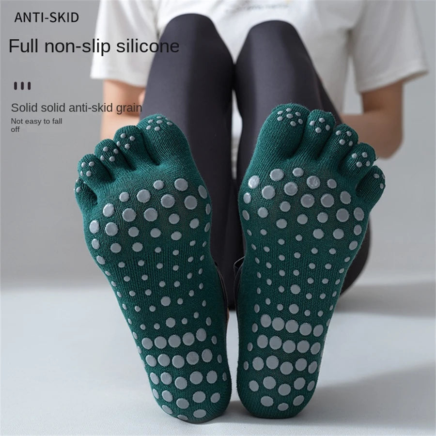 1 Pair of Women's Five Finger Anti Slip Cotton Yoga Socks