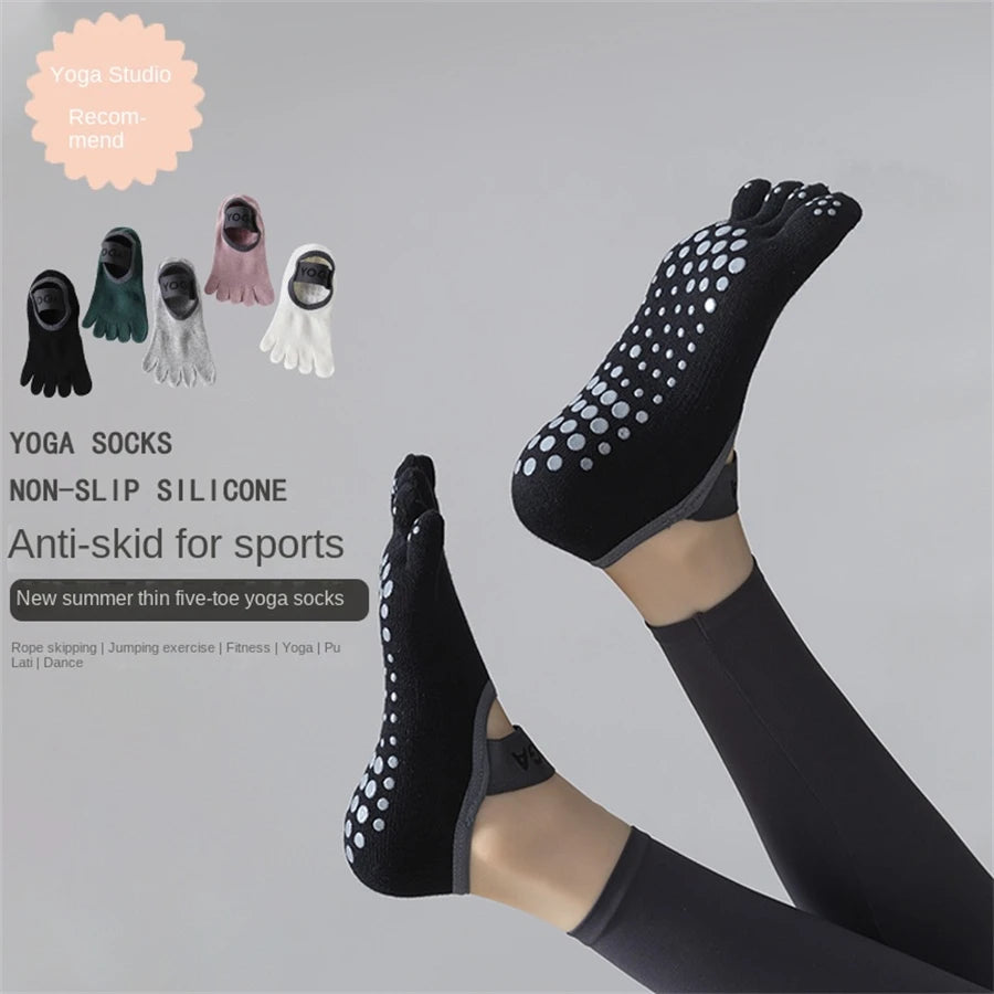 1 Pair of Women's Five Finger Anti Slip Cotton Yoga Socks